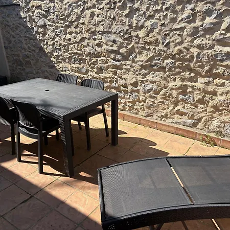 3 Pieces Terrasse Et Jacuzzi *